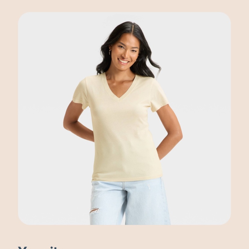 Universal Thread 100% cotton Classic V-Neck Short Sleeve Tee i